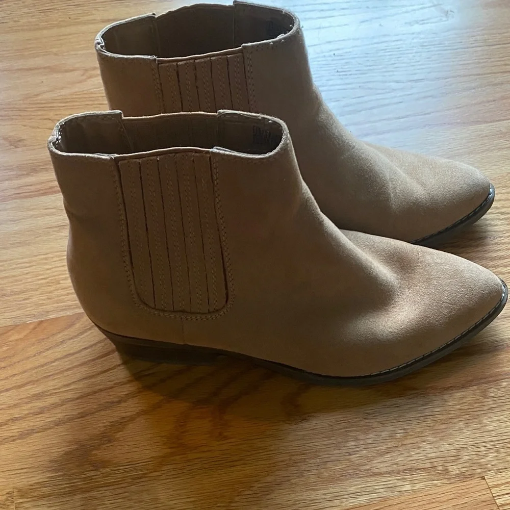 Women's Tan Ankle Boots